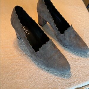 VANELi Gray Scalloped Suede Block Heel Pumps